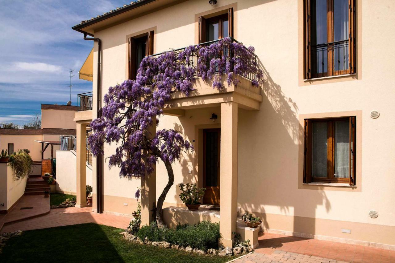 Casa Il Glicine A Due Passi Dal Centro Leilighet Siena Eksteriør bilde